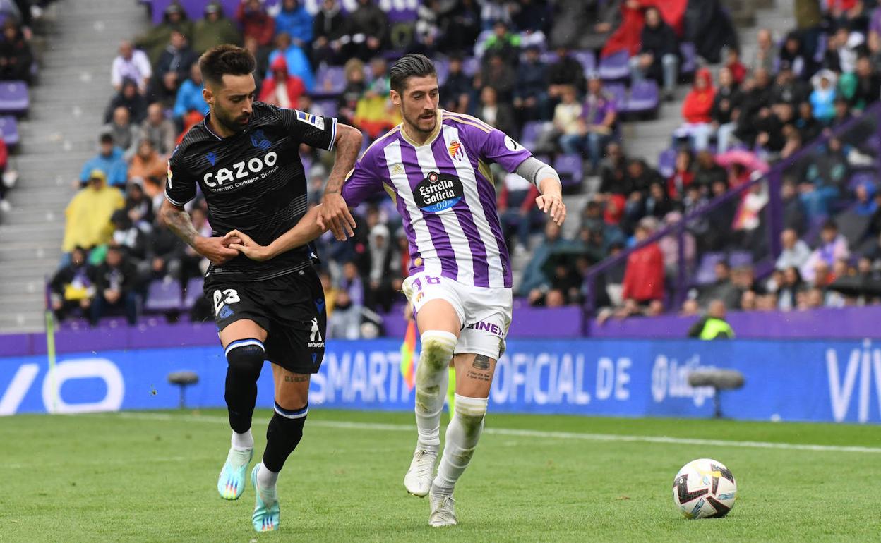 Escudero, durante el partido de la primera vuelta en el José Zorrilla frente a la Real Sociedad. 