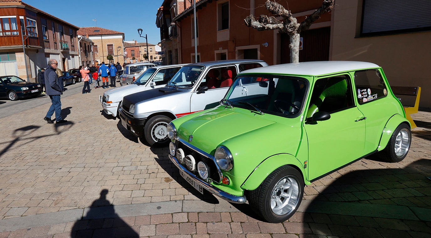 Coches clásicos en Villamuriel de Cerrato