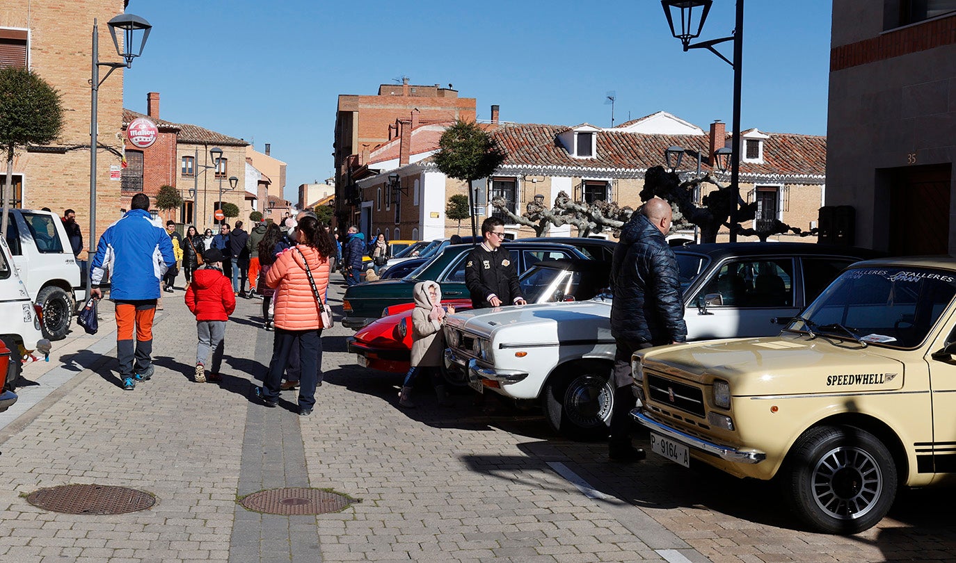 Coches clásicos en Villamuriel de Cerrato