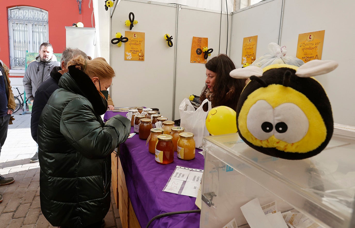 Los apicultures de Palencia defienden su miel con una marca de calidad