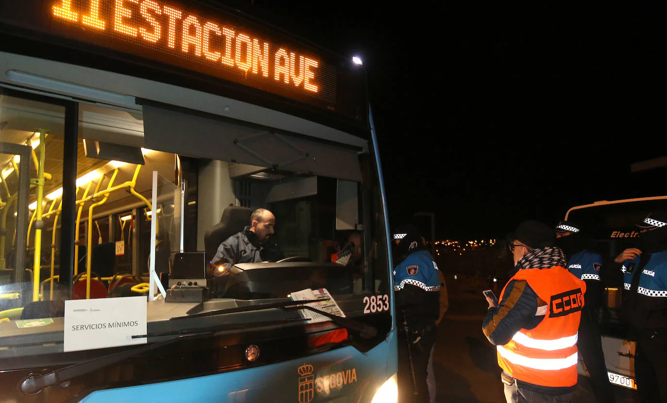 Fotos: Huelga De Los Autobuses Urbanos En Segovia | El Norte De Castilla