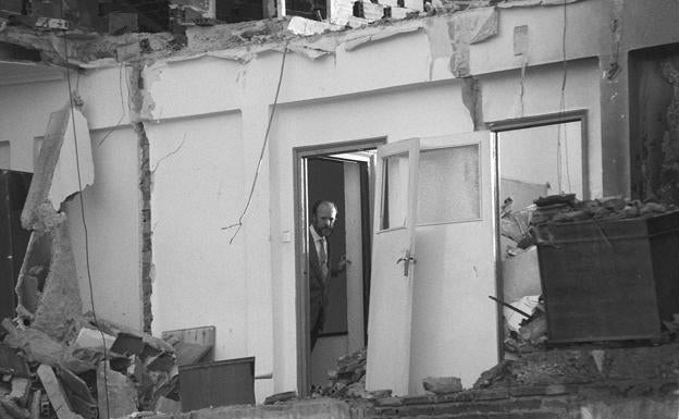 Javier León de la Riva, en el último piso del edificio.