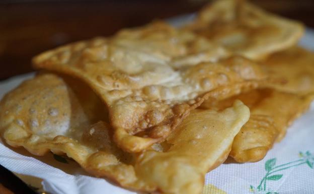 Sigue paso a paso la receta de las orejas de Carnaval de Torrelobatón