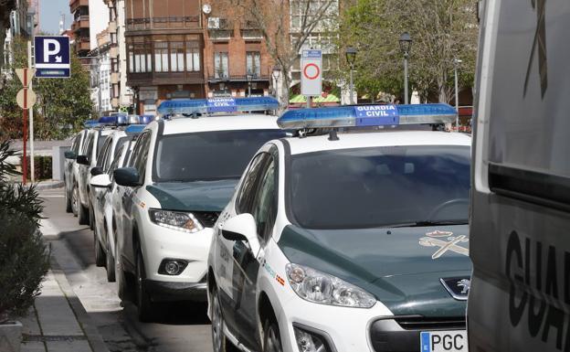 Amenaza con un cuchillo a una panadera que le recriminó que se llevara pan duro para su perro