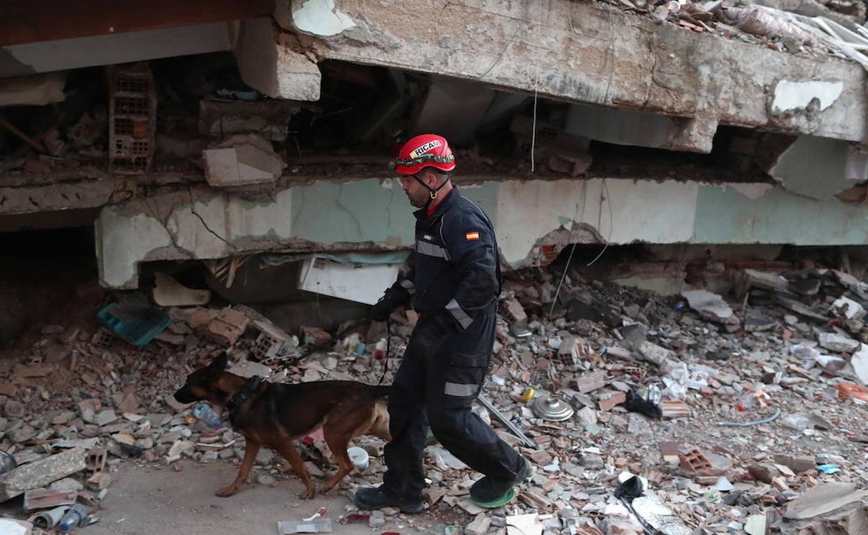 Terremotos, guerras y tiranías