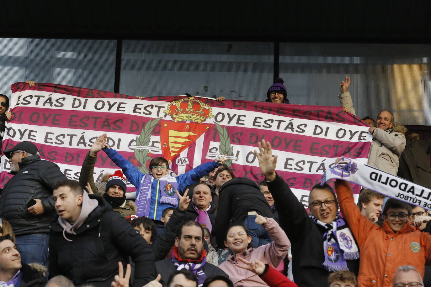 Fotos: Búscate en la grada del partido del Real Valladolid ante Osasuna (1/5)