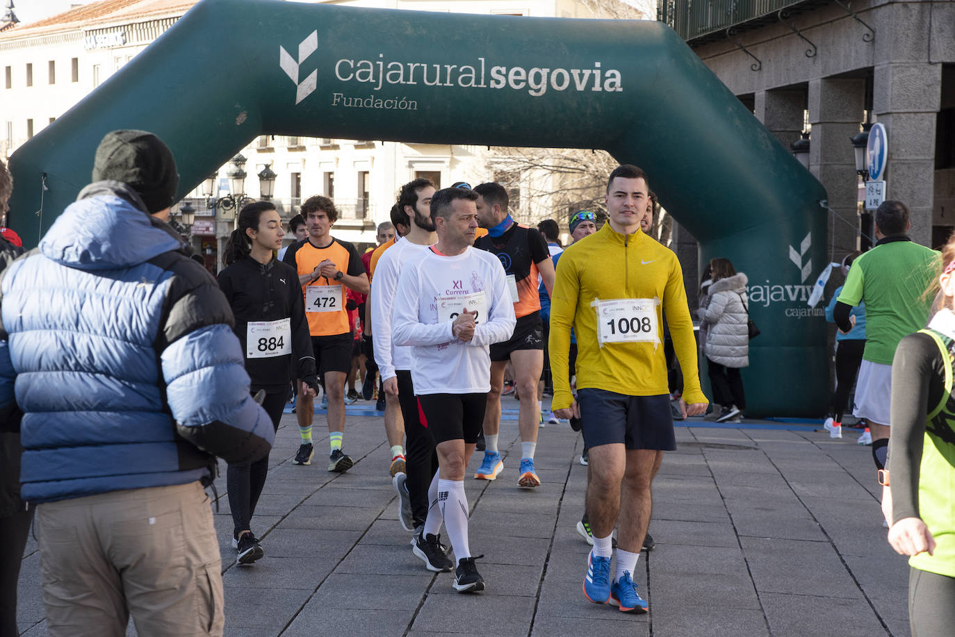 Álvaro Conde ha sido el primero en cruzar la línea de meta situada en el Azoguejo de Segovia. 