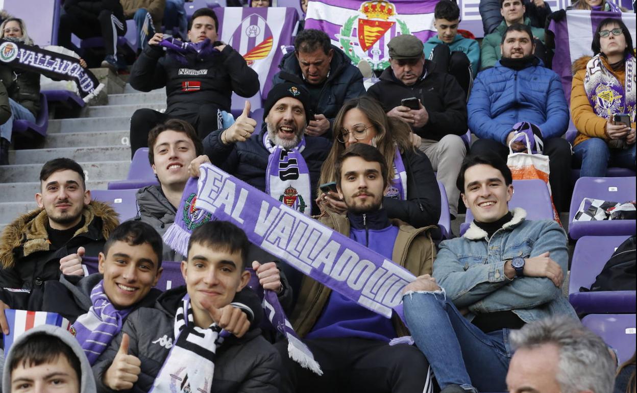Búscate en la grada de Zorrilla