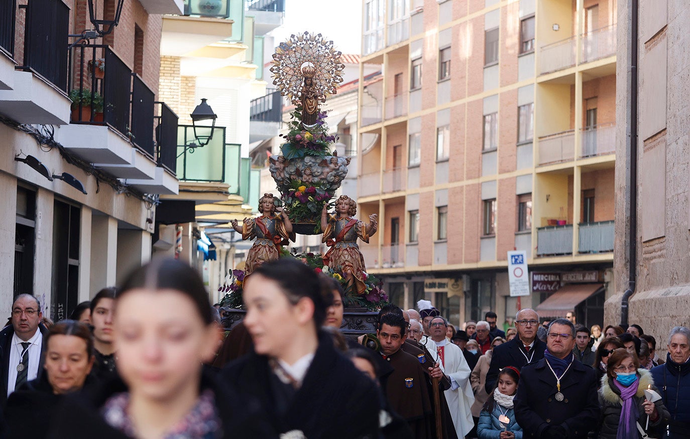 Procesión y misa de las Candelas en Palencia