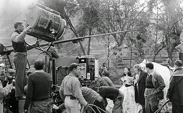 El equipo de la película, durante la filmación de una escena. 