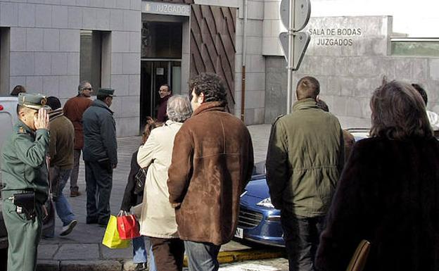 Investigan a un inspector de la Junta por intentar una 'mordida' a una herencia millonaria 