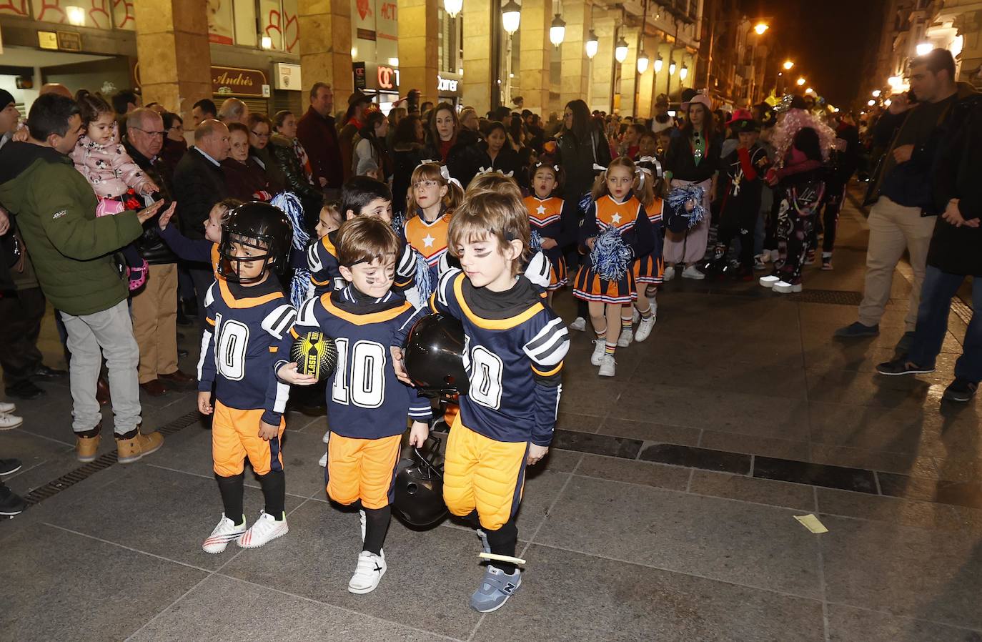 Fotos: El desfile del carnaval de Palencia, al detalle (II)