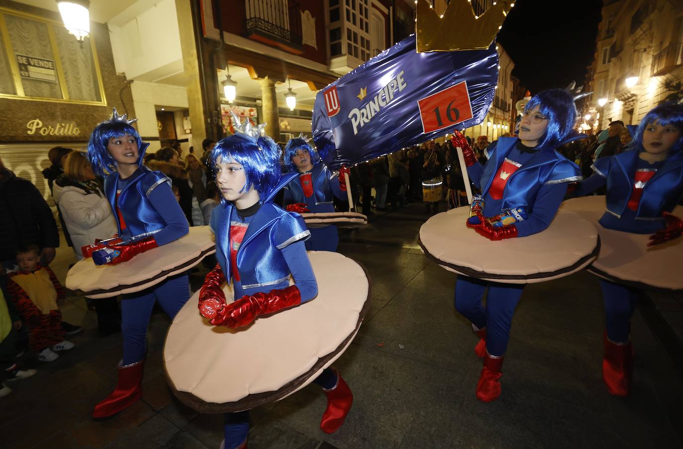 Fotos: El desfile del carnaval de Palencia, al detalle (II)