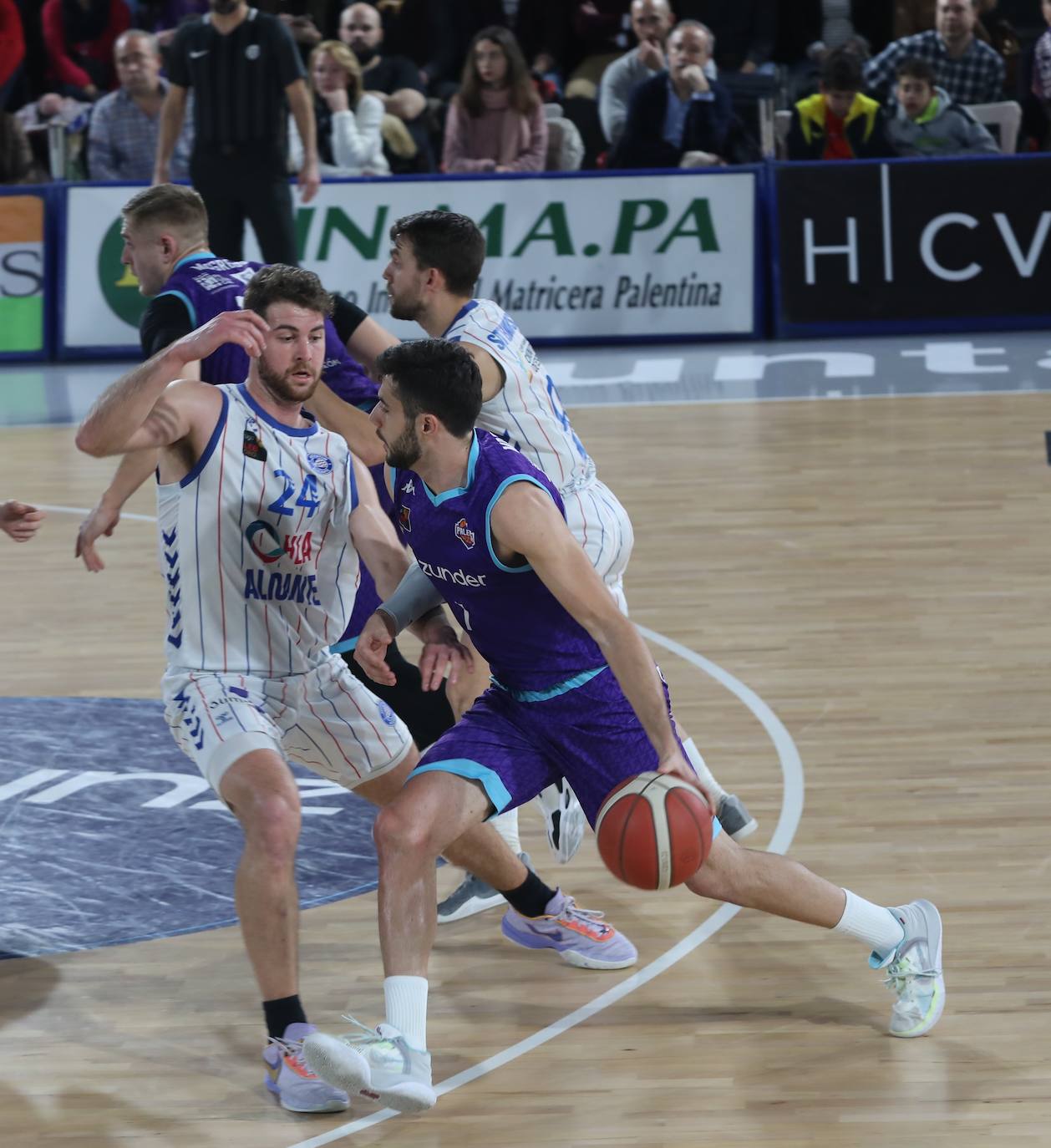 Fotos: Otra victoria para el Zunder con el Alicante (87-79)