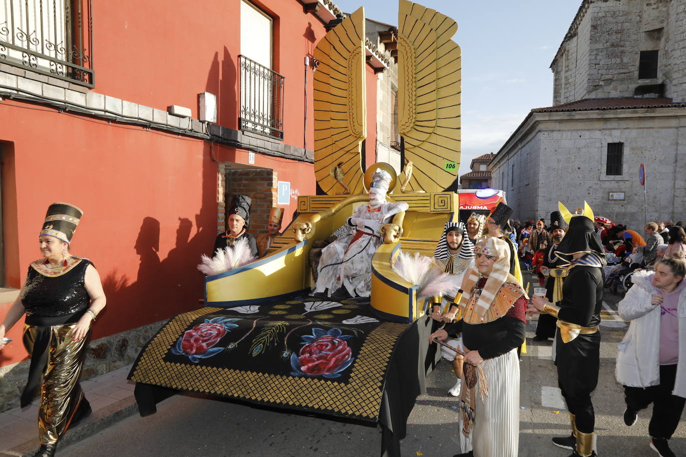 Un momento del desfile de carnaval en Tudela de Duero. 