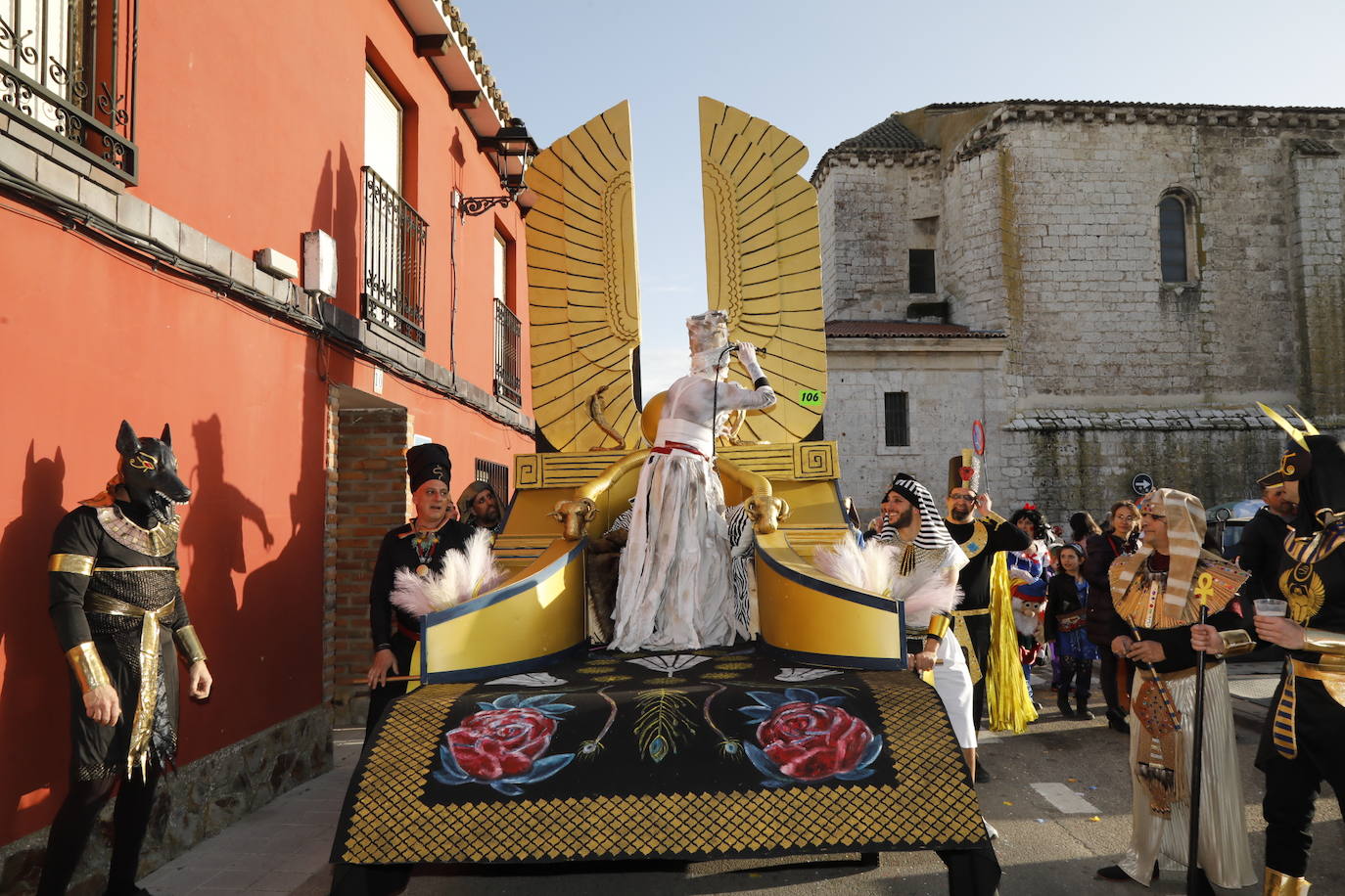 Un momento del desfile de carnaval en Tudela de Duero. 