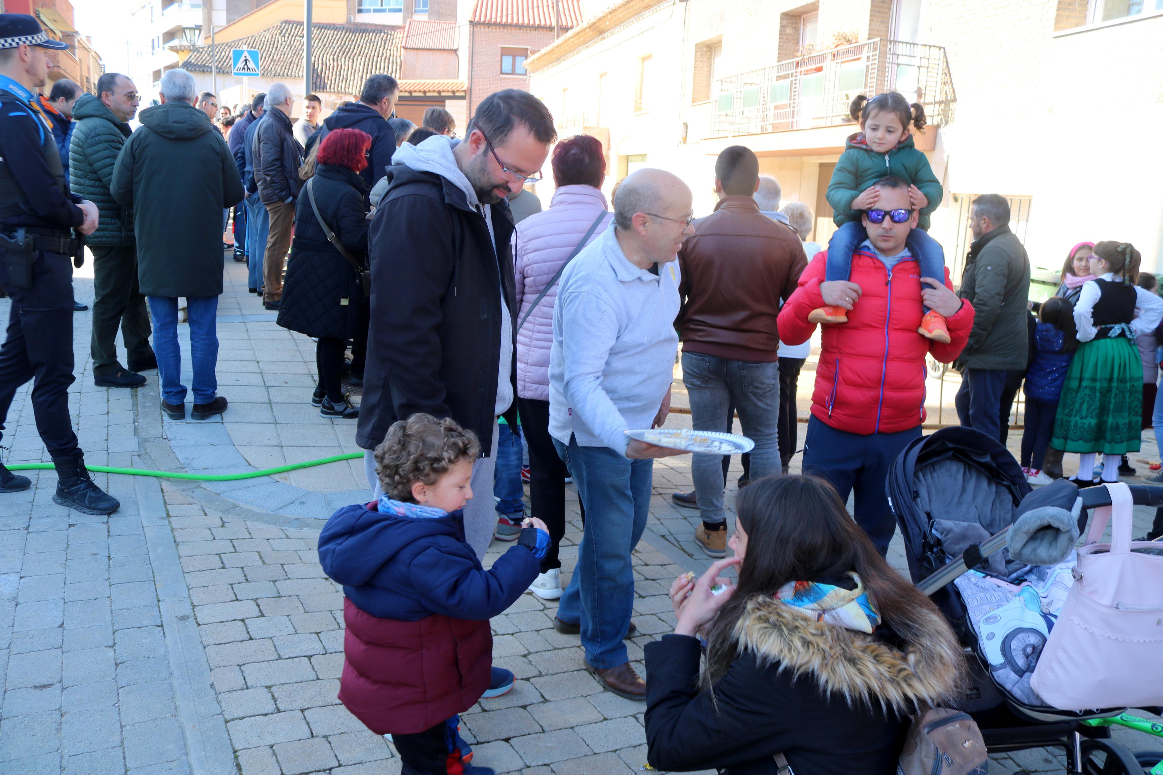 Villamuriel de Cerrato vivió una jornada festiva con música, danzas y gastronomía