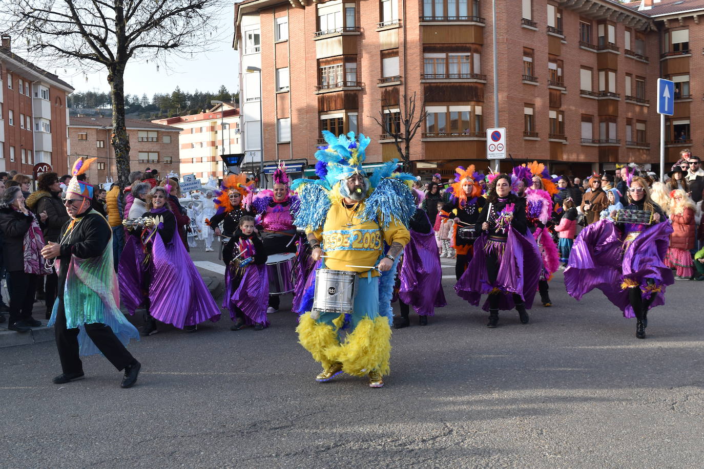 Fotos: Los niños, protagonistas del carnaval de Aguilar este domingo