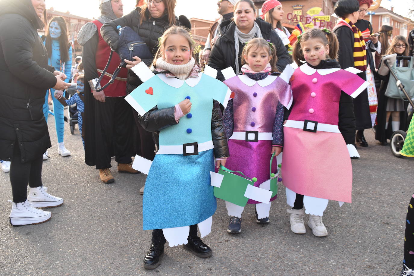 Fotos: Los niños, protagonistas del carnaval de Aguilar este domingo