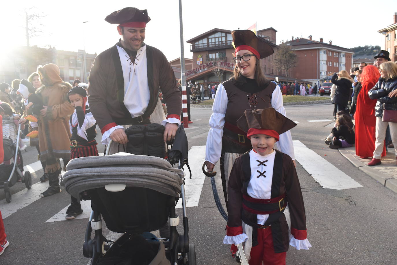 Fotos: Los niños, protagonistas del carnaval de Aguilar este domingo