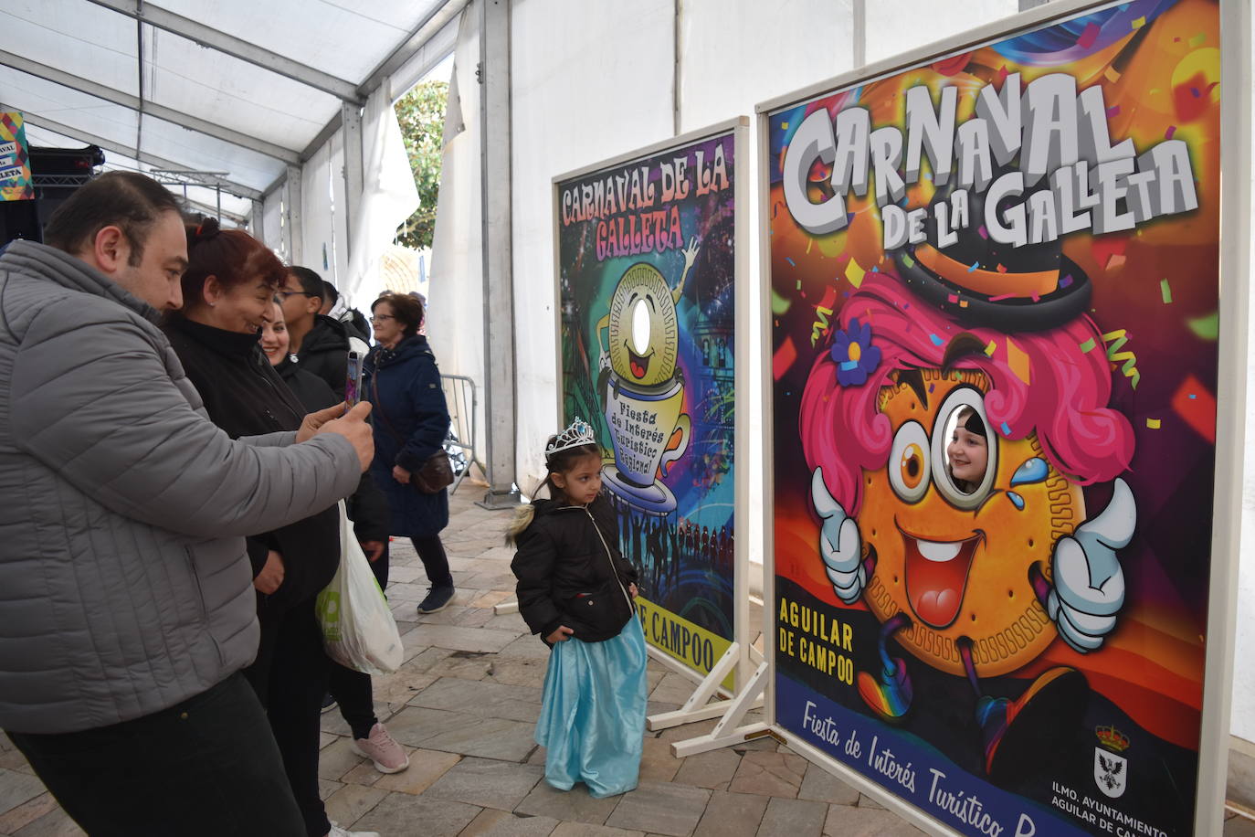 Fotos: Los niños, protagonistas del carnaval de Aguilar este domingo