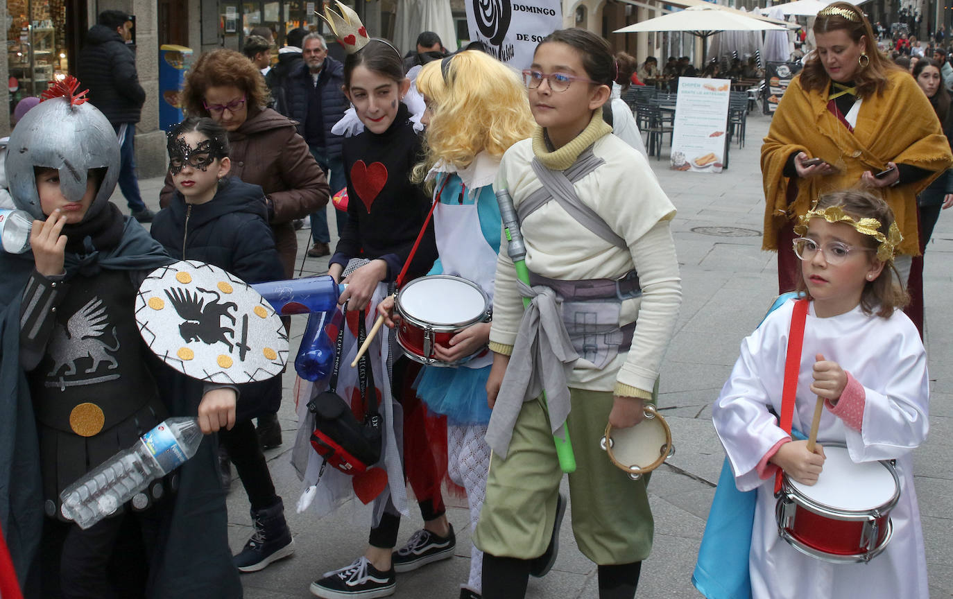 Desfile infantil en el Carnaval de Segovia. 