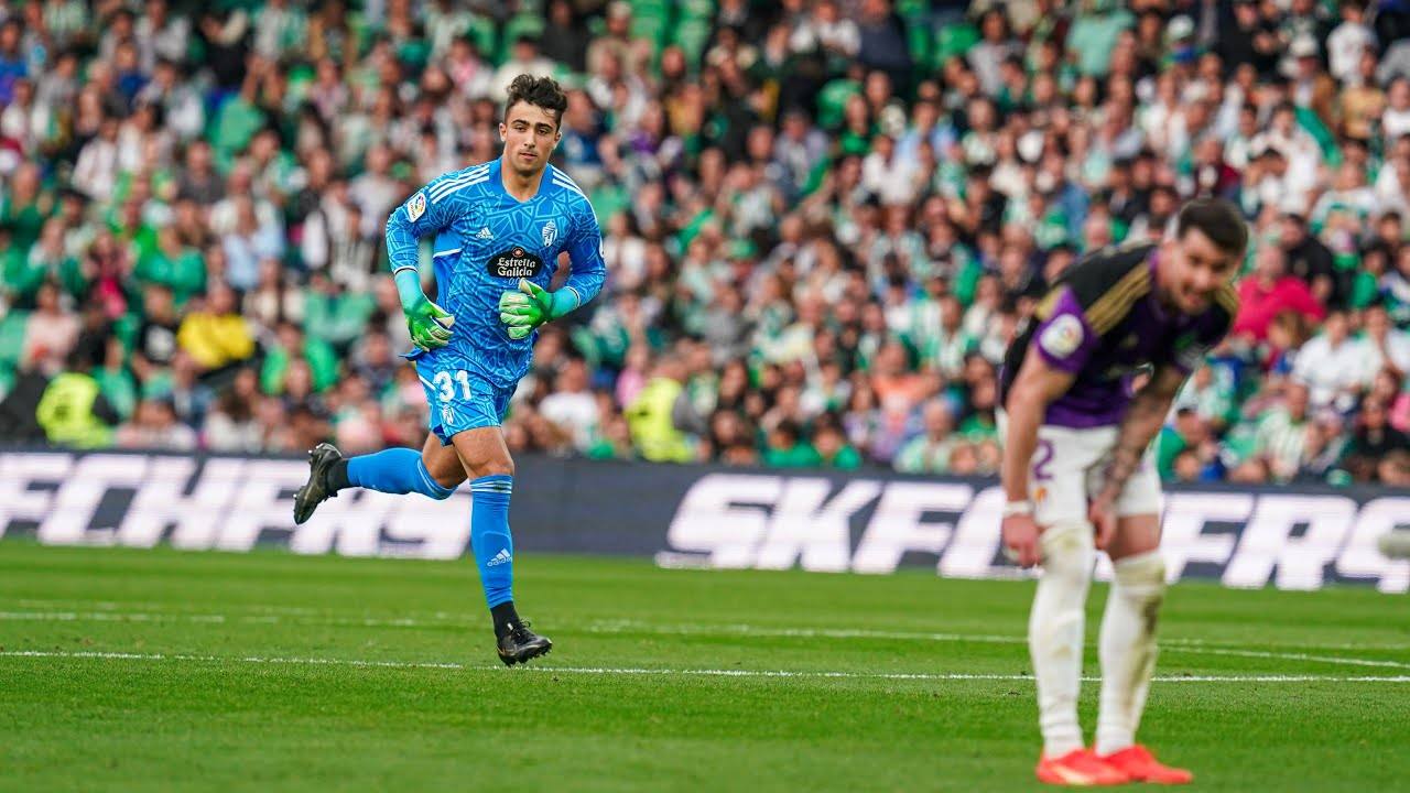 Aceves, en el partido contra el Real Betis en el Villamarín.