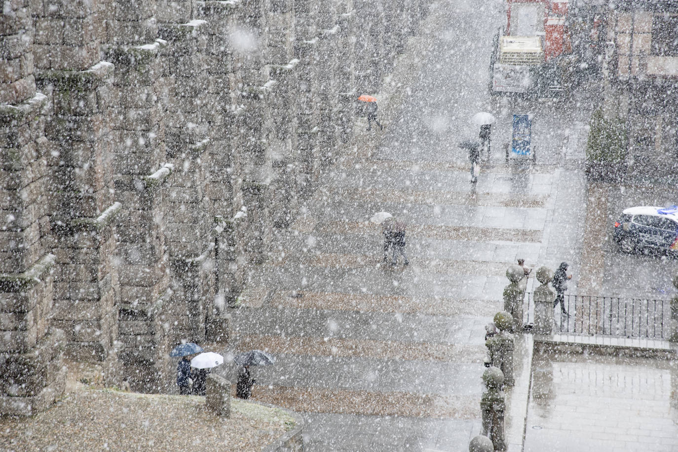 Nevada en Segovia capital en la mañana de este jueves.