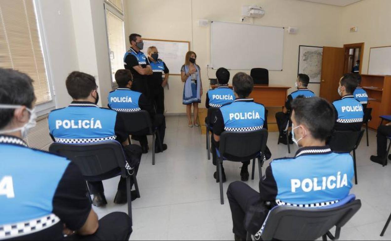 Presentación de los policías locales en 2020. 