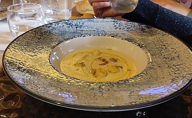 Imagen principal - El nabo de Monzón reivindica su espacio en la cocina