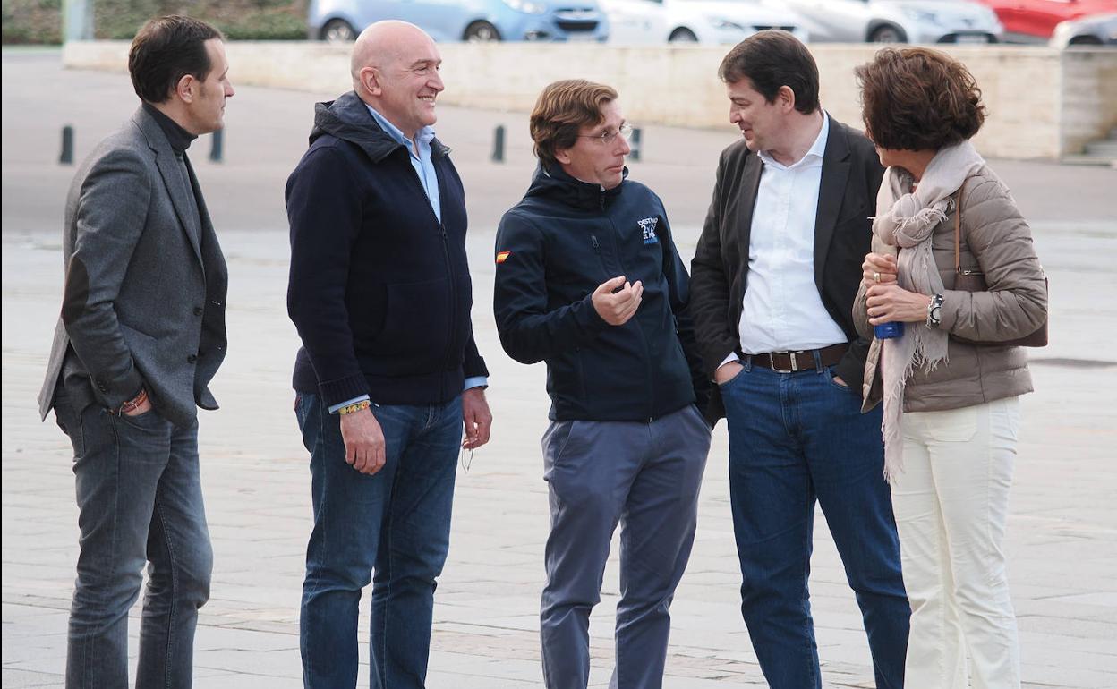 Conrado Íscar, Jesús Julio Carnero, José Luis Martínez Almeida, Alfonso Fernández Mañueco y Mercedes Cantalapiedra.