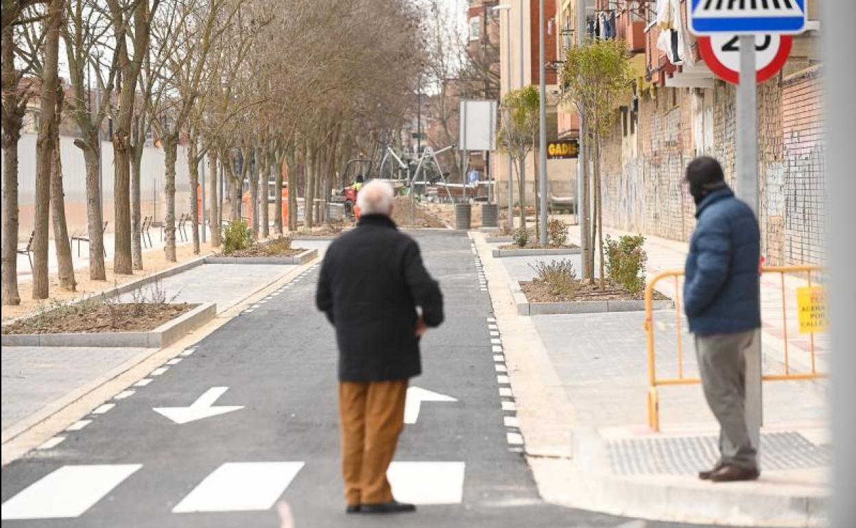 Tramo bidireccional de la calle Seo, entre Codo y el espacio peatonal situado detrás de la iglesia de Pilarica. 