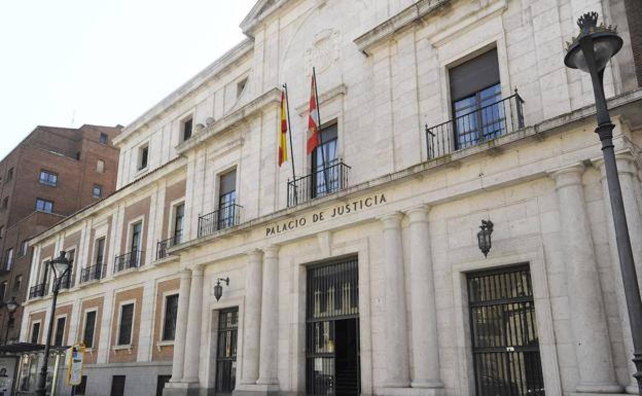 Fachada de la Audiencia de Valladolid.