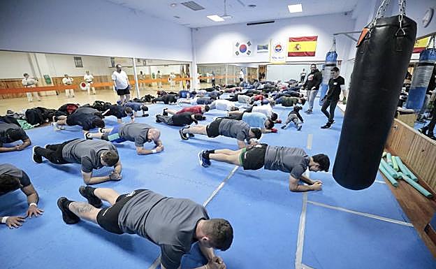 En pleno calentamiento. 