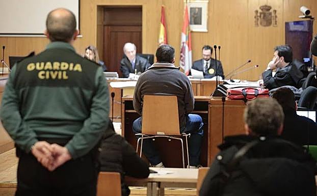 El cazador acusado de intento de asesinato: «Solo hice un disparo, a una perdiz»