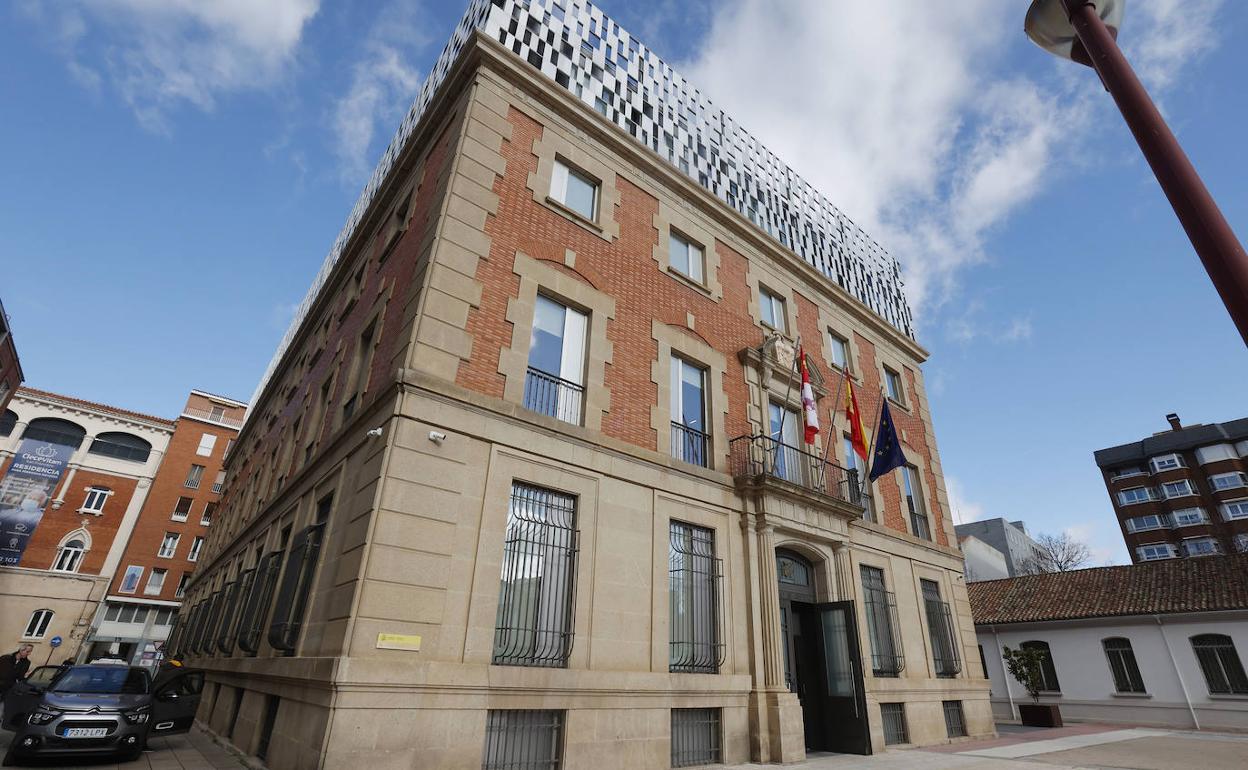 Edificio de la Audiencia Provincial de Palencia. 