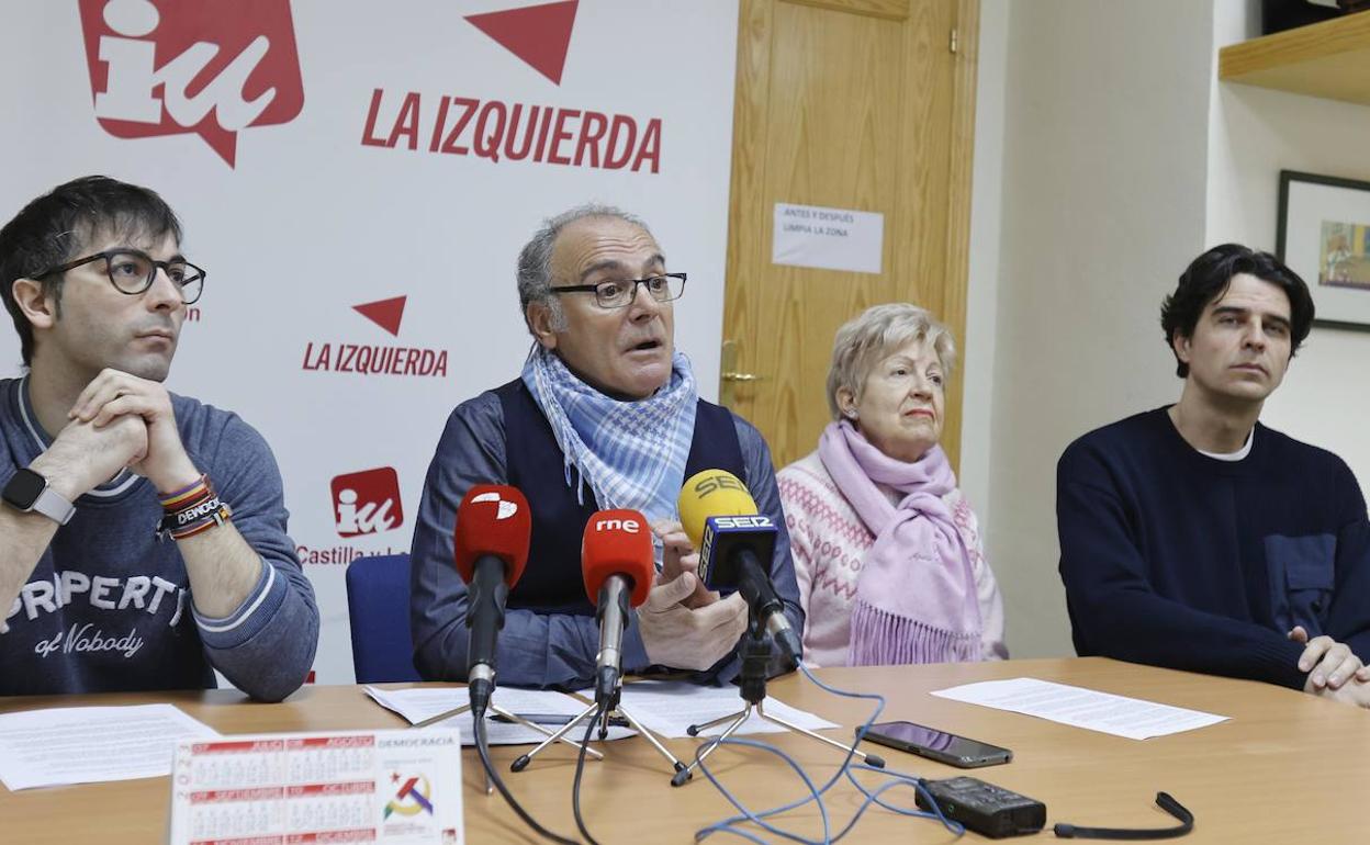 Dirigentes de IU presenta el modelo de confluencia electoral.