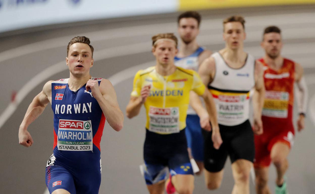 Husillos, de rojo, durante la final del europeo de atletismo.