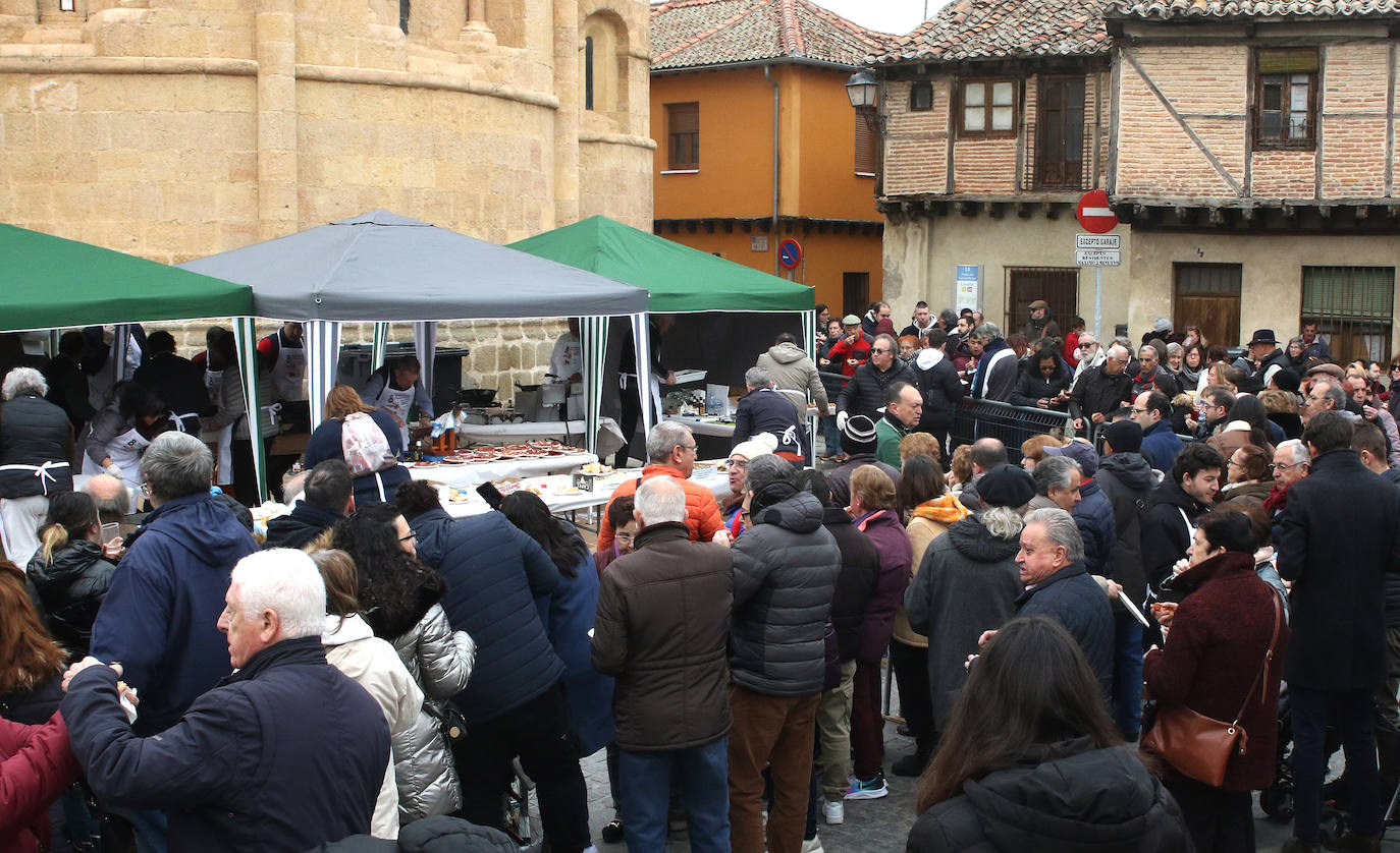 Degustación gastronómica del cerdo en San Lorenzo. 
