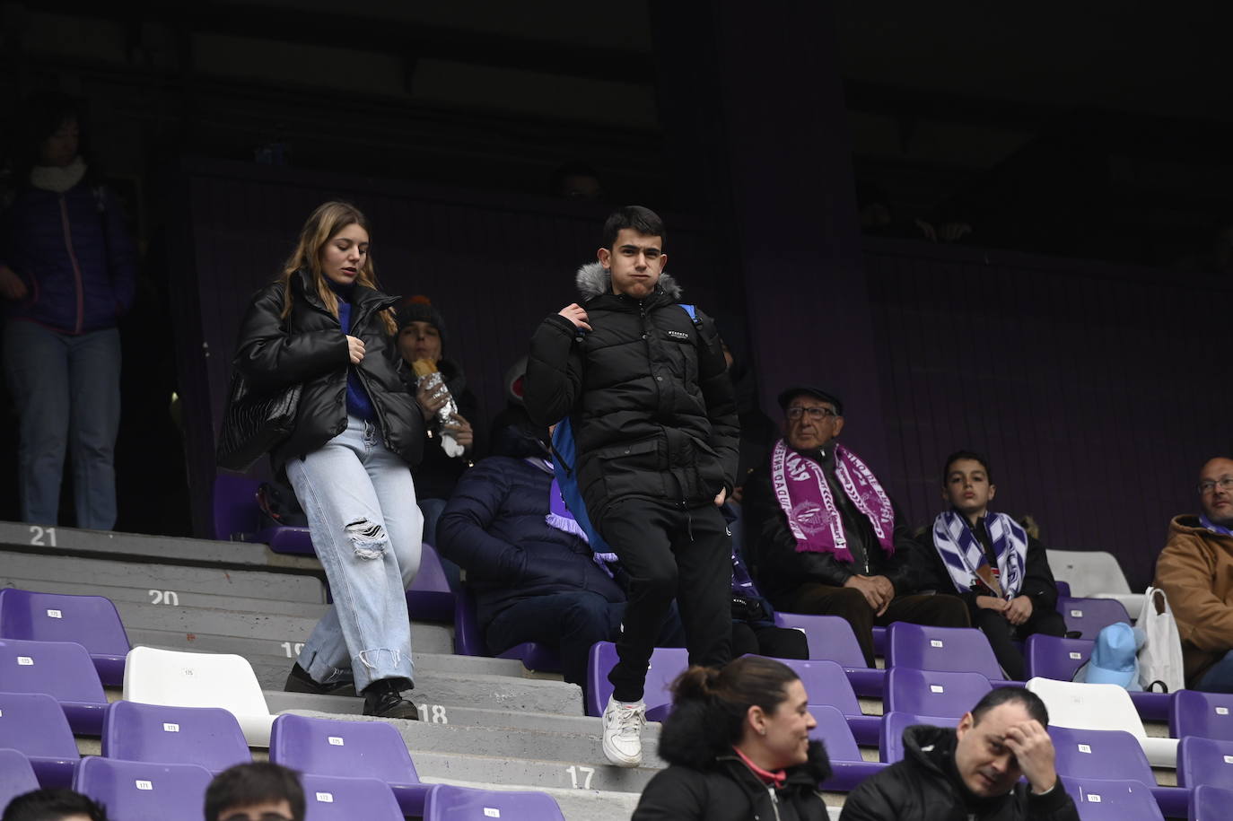 Fotos: Búscate en la grada del José Zorrilla (2/5)