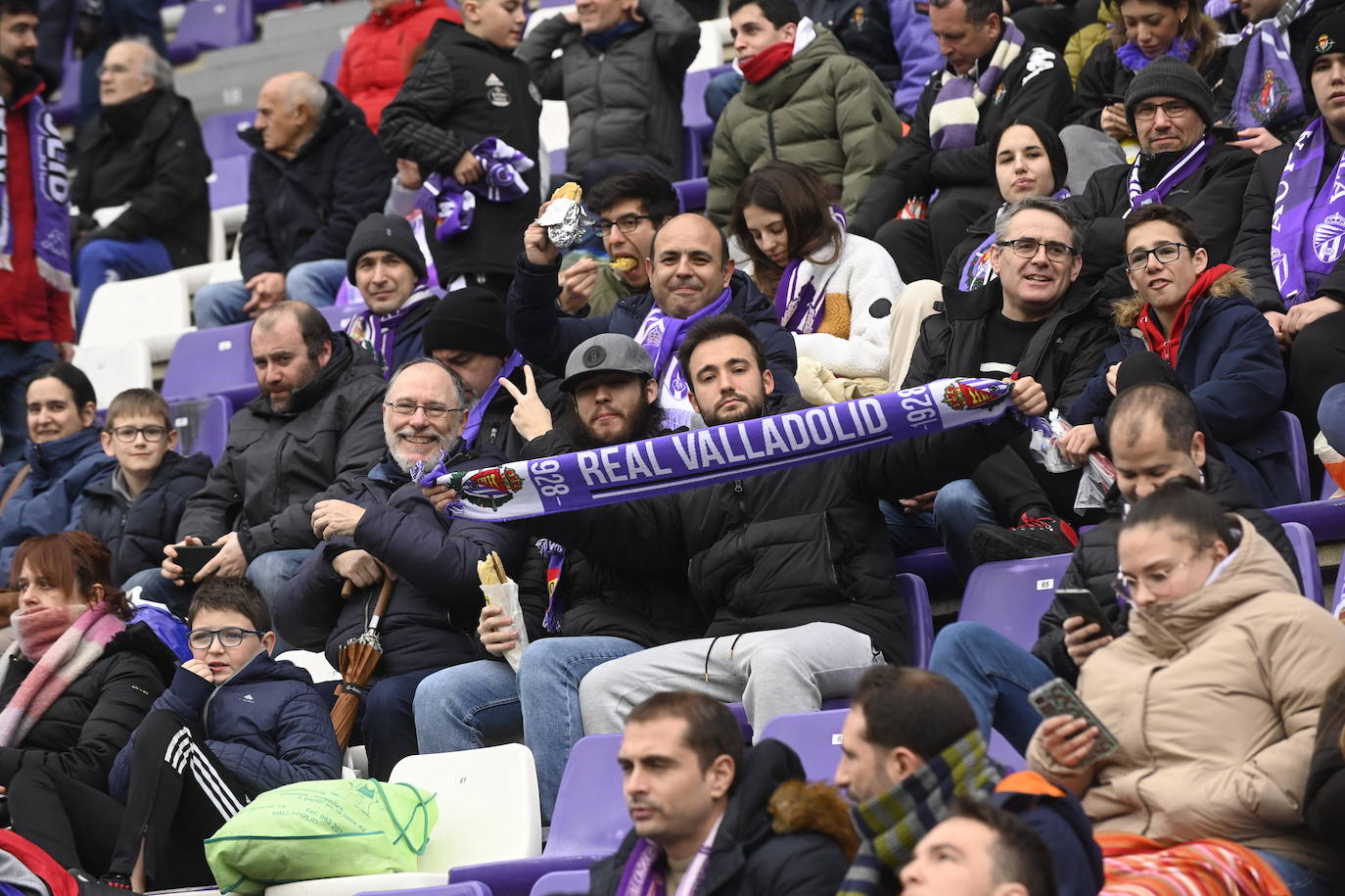 Fotos: Búscate en la grada del José Zorrilla (3/5)