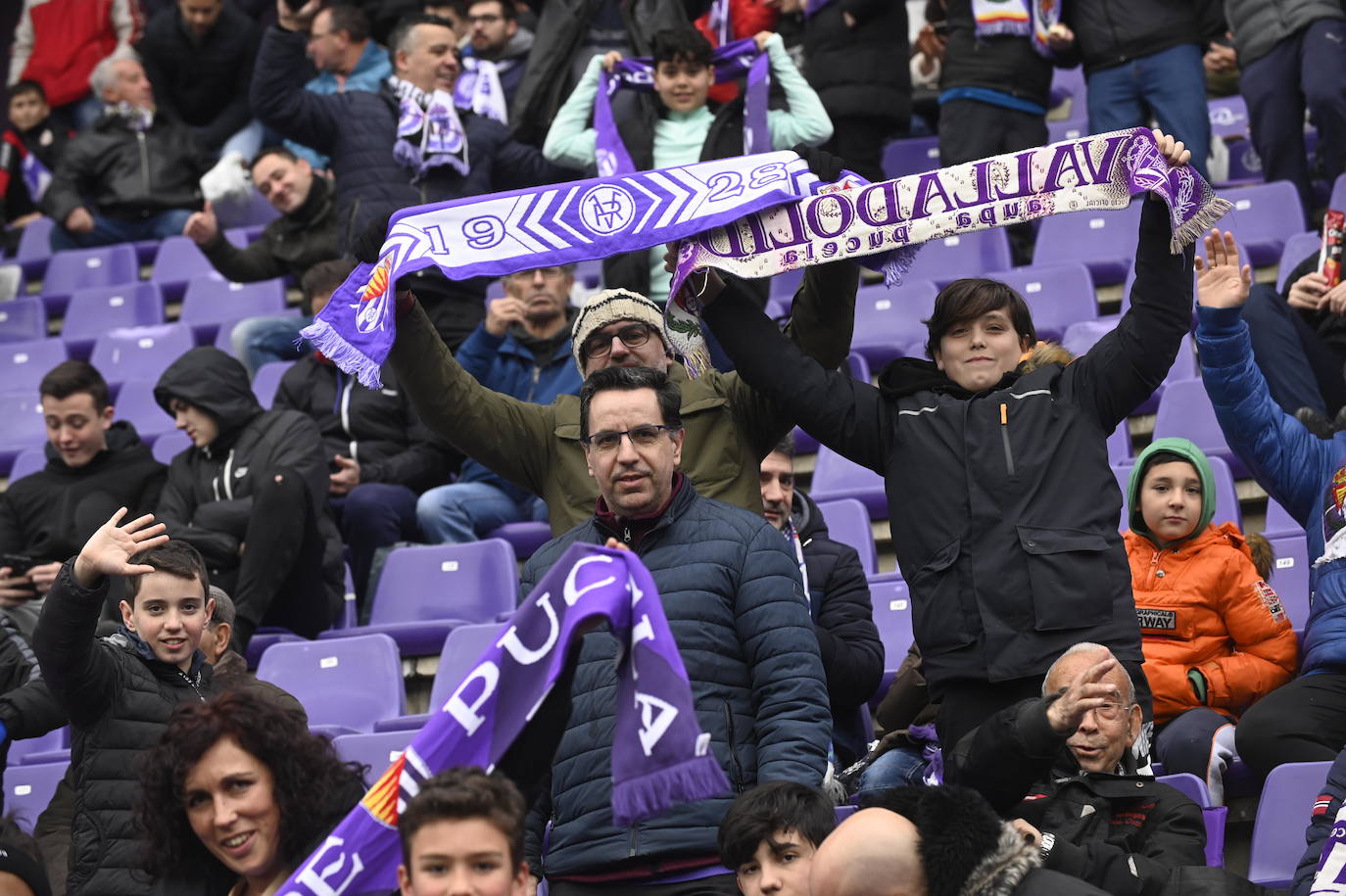 Fotos: Búscate en la grada del José Zorrilla (3/5)