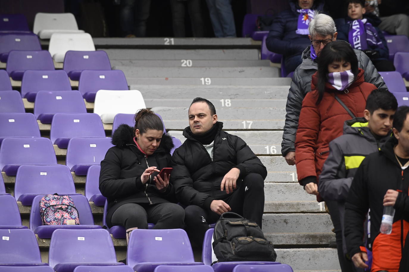 Fotos: Búscate en la grada del José Zorrilla (3/5)