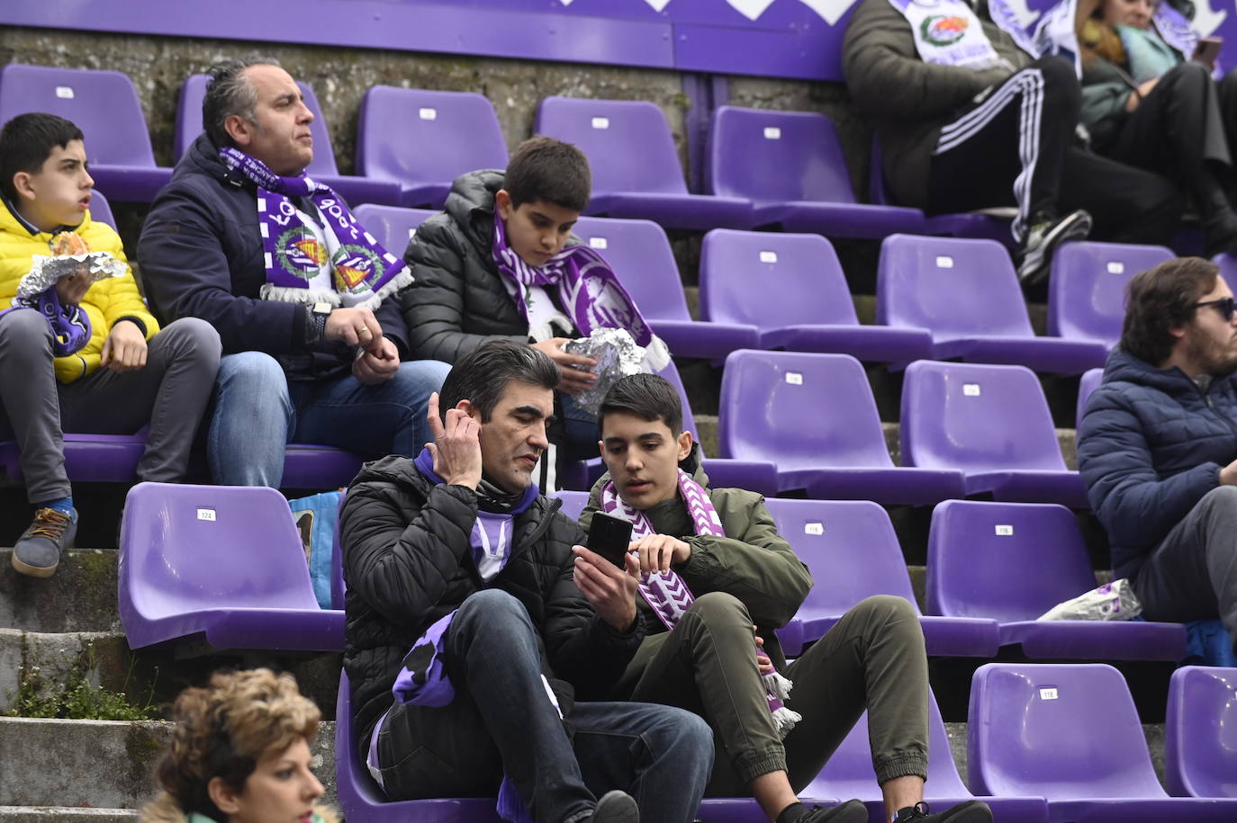 Fotos: Búscate en la grada del José Zorrilla (4/5)