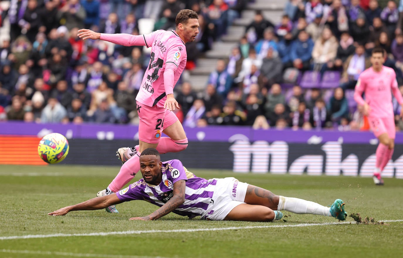 Fotos: Las imágenes del partido entre el Real Valladolid y el Espanyol