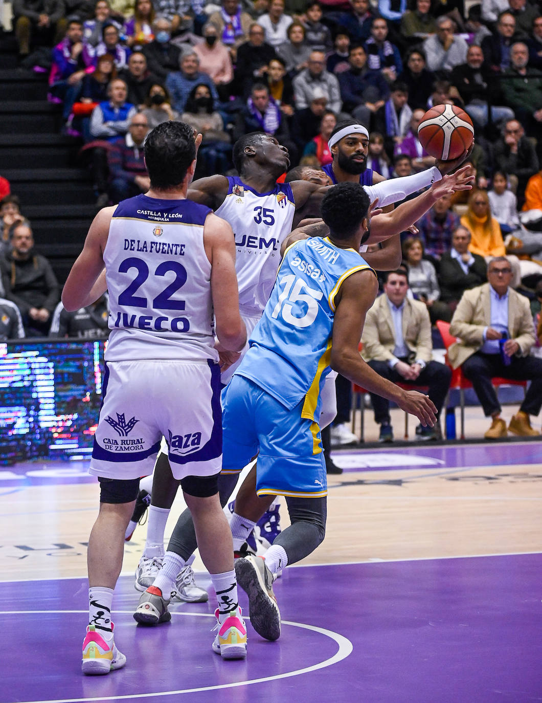 Fotos: Real Valladolid de baloncesto 81 - 75 Estudiantes