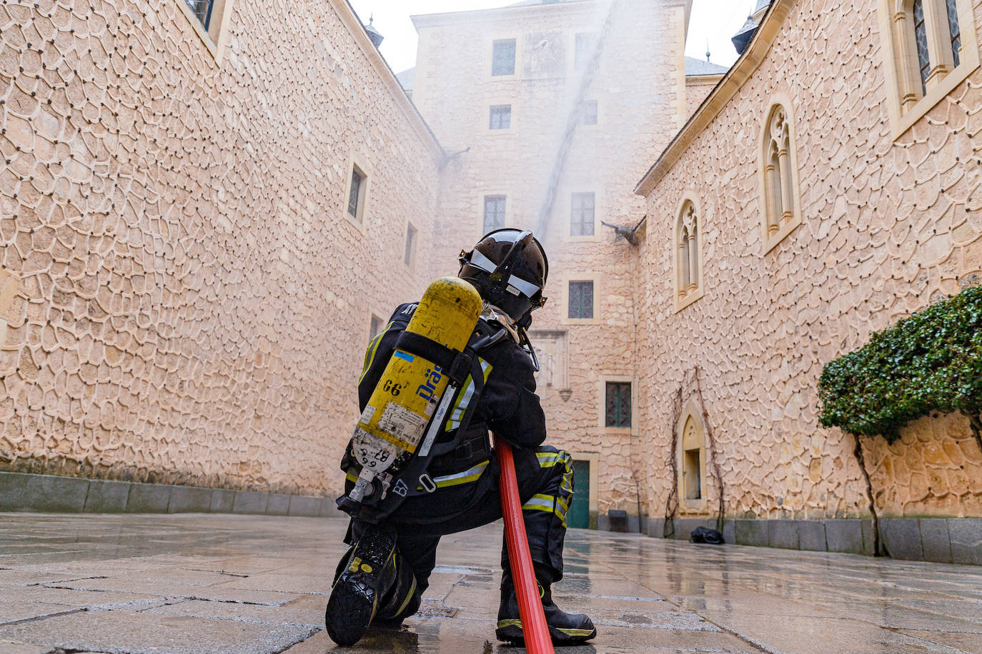 Simulacro de emergencias en el Alcázar de Segovia. ICAL Y EL NORTE