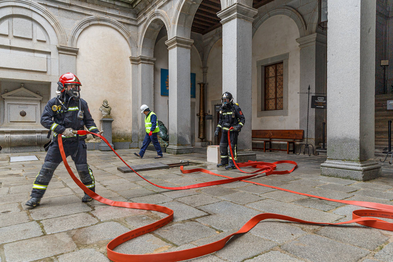 Simulacro de emergencias en el Alcázar de Segovia. ICAL Y EL NORTE