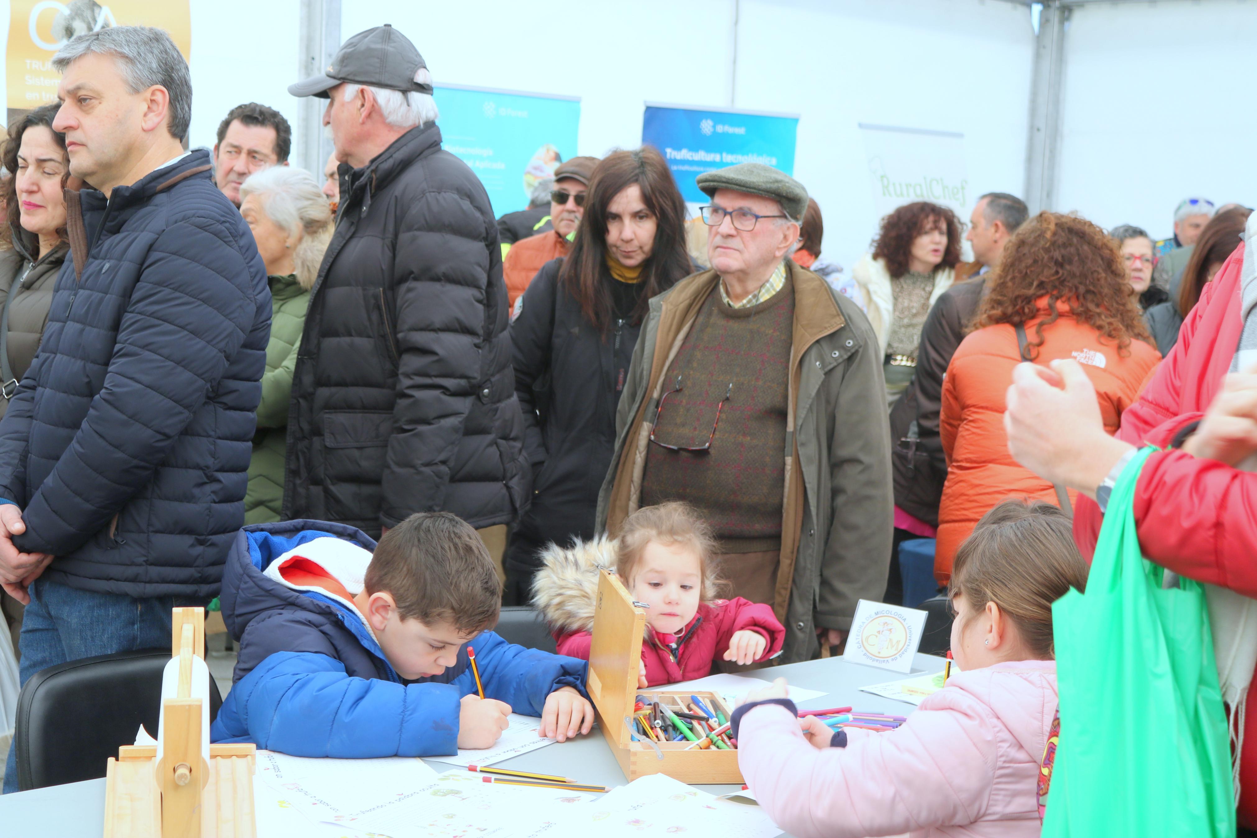 Baltanás se convirtió en la capital de la trufa con una exitosa feria