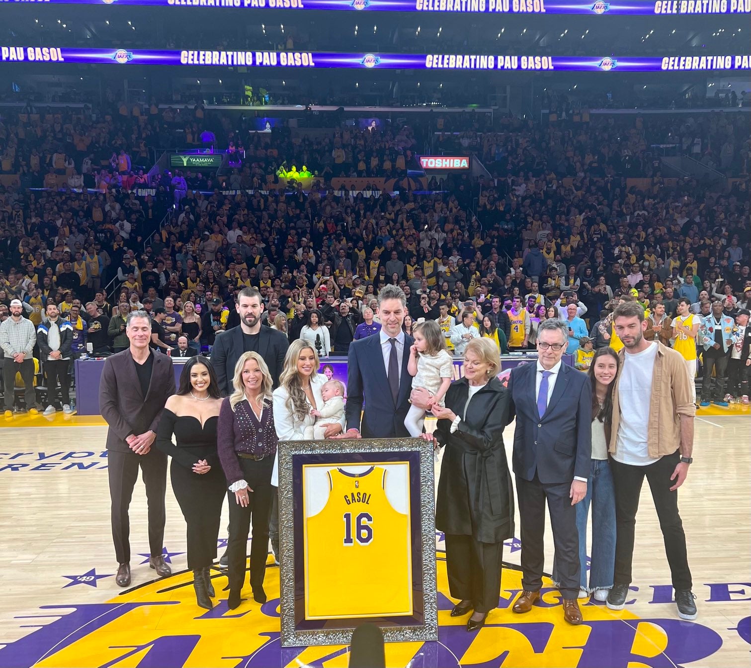 Fotos: Las mejores imágenes del gran día de Pau Gasol: Lakers retira el &#039;16&#039;